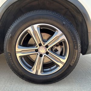 صورة 18 لـ 2017 Mercedes-BENZ GLC