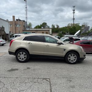 CADILLAC SRX LUXURY COLLECTION - 10