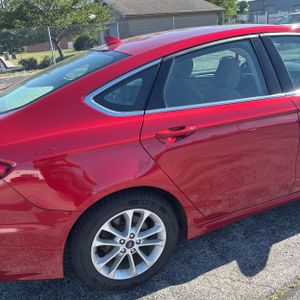 FORD FUSION SE - 9