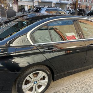 BMW 3 SERIES 330I - 8