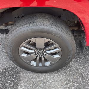 2025 Nissan FRONTIER SV 缩略图 19