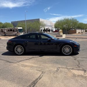 PORSCHE PANAMERA - 10