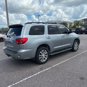 صورة 8 لـ 2016 Toyota SEQUOIA LIMITED