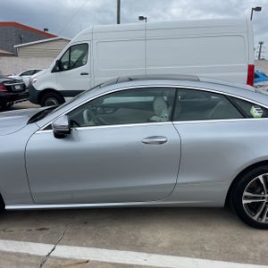 MERCEDES-BENZ E-CLASS - 4