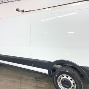 FORD TRANSIT 150 - 6