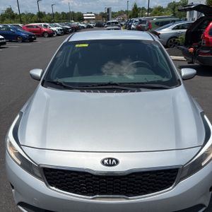 2017 KIA FORTE LX — миниатюра 15