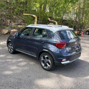 HYUNDAI VENUE LIMITED - 5