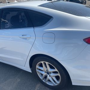 FORD FUSION SE - 6