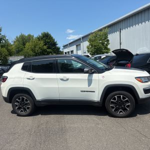 صورة 10 لـ 2021 JEEP COMPASS TRAILHAWK