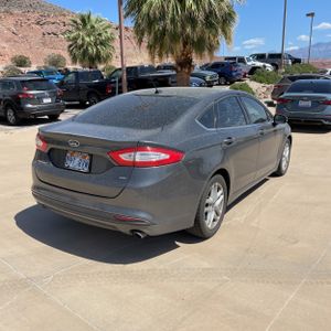 FORD FUSION SE - 8