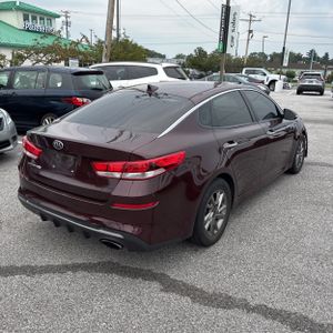 2020 KIA OPTIMA LX 照片 8