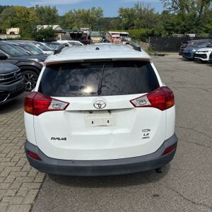 2015 Toyota RAV4 LE 照片 7