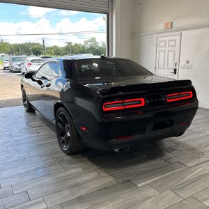 صورة 4 لـ 2015 Dodge CHALLENGER R/T PLUS