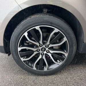 صورة 17 لـ 2022 LAND Rover RANGE ROVER SPORT SE