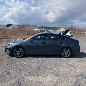 KIA FORTE GT-LINE - 3