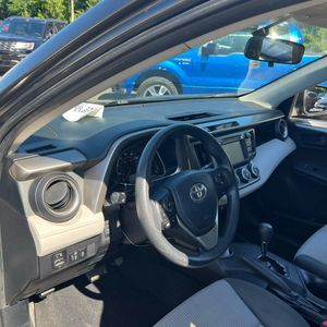 2013 Toyota RAV4 LE 照片 36