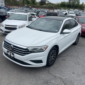 VOLKSWAGEN JETTA SE - 1