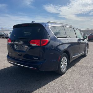 CHRYSLER PACIFICA TOURING-L - 8