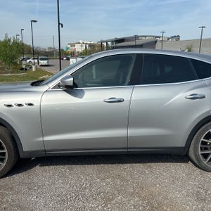 MASERATI LEVANTE BASE - 4