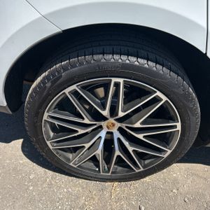2026 Porsche MACAN — миниатюра 19