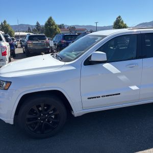 2019 JEEP GRAND CHEROKEE ALTITUDE 照片 2