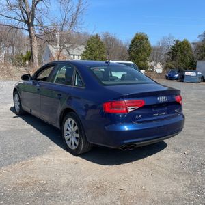 AUDI A4 PREMIUM - 4
