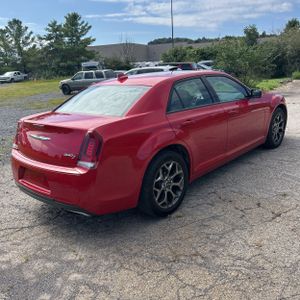 صورة 8 لـ 2016 Chrysler 300 S