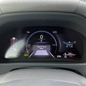 2025 Lexus UX 300H PREMIUM 照片 40