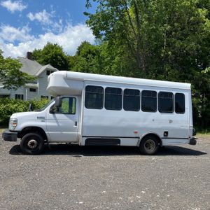 FORD E-350 CUTAWAY - 4