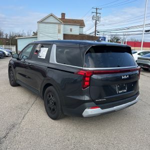 KIA CARNIVAL LXS - 5