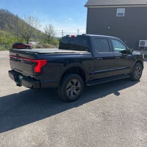 FORD F-150 LIGHTNING LARIAT - 8