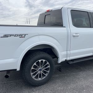 FORD F-150 XLT - 9