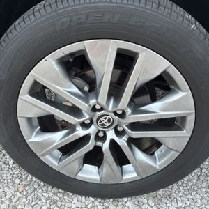 2023 Toyota RAV4 XLE PREMIUM 缩略图 17