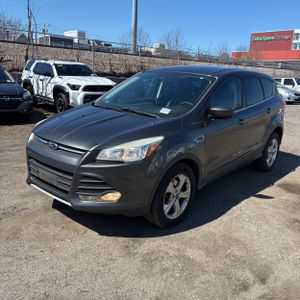 FORD ESCAPE SE - 1
