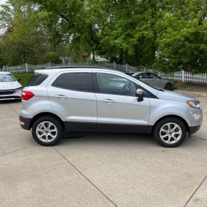 FORD ECOSPORT SE - 10