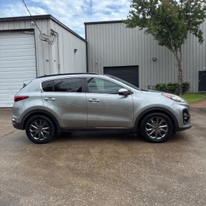 KIA SPORTAGE S - 10