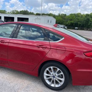 FORD FUSION SE - 6