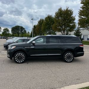 2023 Lincoln NAVIGATOR L BLACK LABEL 照片 3