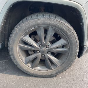 صورة مصغرة 20 لـ 2011 JEEP GRAND CHEROKEE LAREDO