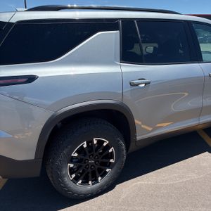 صورة 9 لـ 2025 Chevrolet TRAVERSE Z71