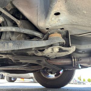 2010 FORD ESCAPE XLT 照片 28