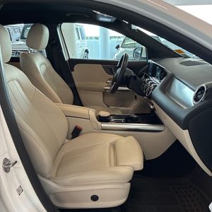 صورة مصغرة 32 لـ 2022 Mercedes-BENZ GLA