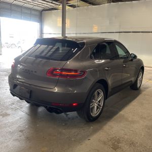 PORSCHE MACAN S - 8