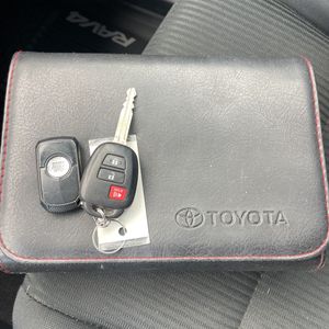 2017 Toyota RAV4 LE — миниатюра 53