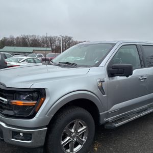 FORD F-150 XLT - 2