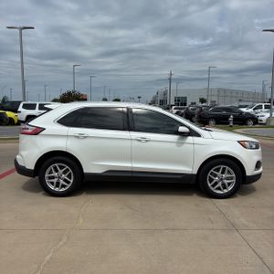 FORD EDGE SEL - 10