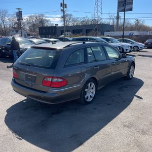 MERCEDES-BENZ E-CLASS - 8