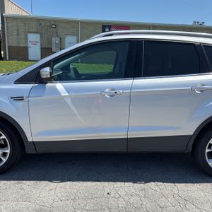 FORD ESCAPE TITANIUM - 4