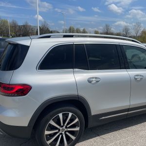 MERCEDES-BENZ GLB - 9