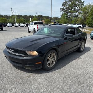 FORD MUSTANG V6 - 1